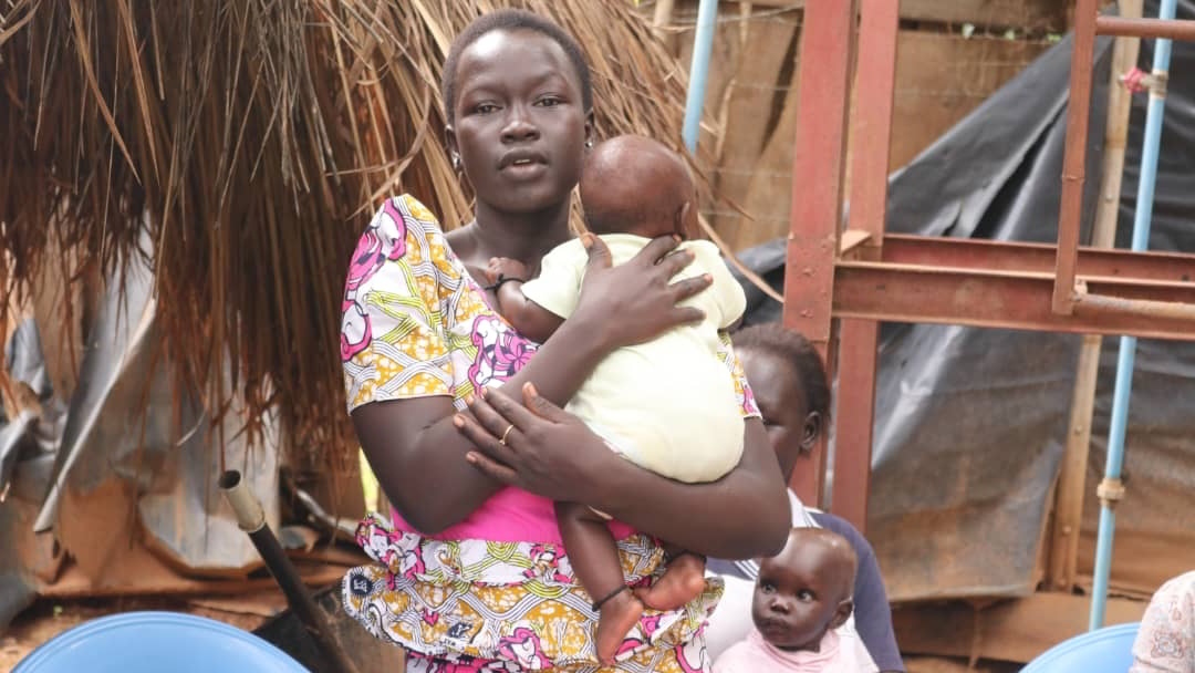 Refugee families returning from exil